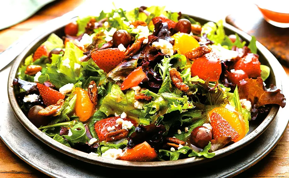 Strawberry & Pecan salad